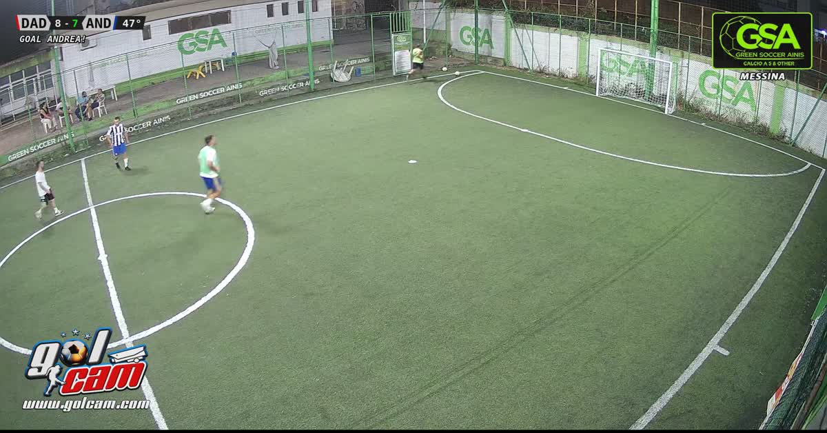 Gol a porta libera