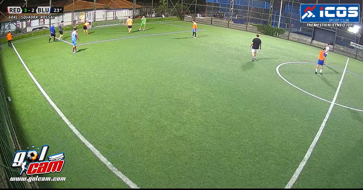 rimpallo e goal di tacco