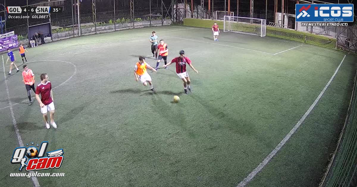 Sulla fascia alla Leao