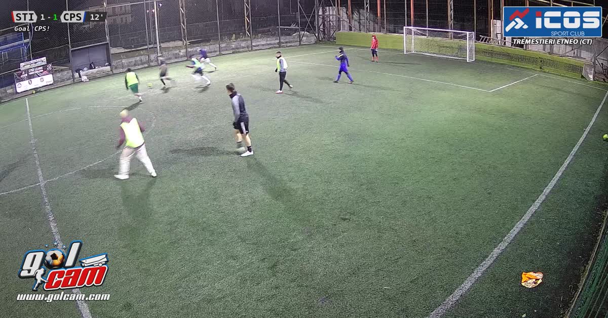 Gol a giro dalla distanza