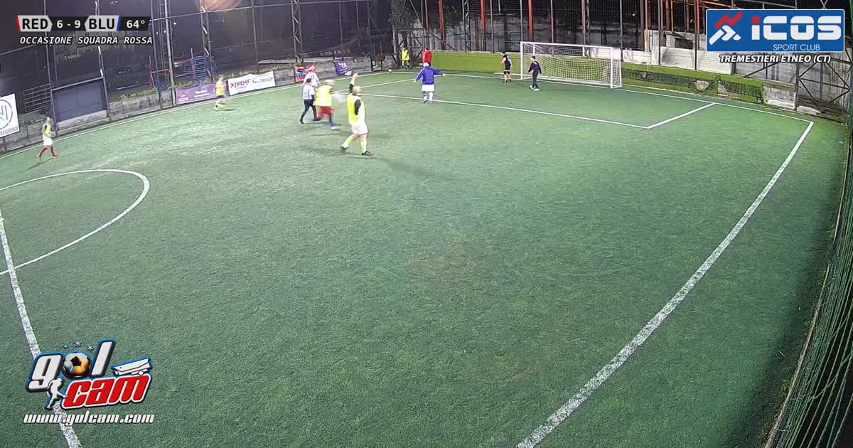 Tiro cielo e magicamente gol