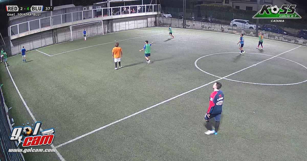 Assist al bacio e scavettino