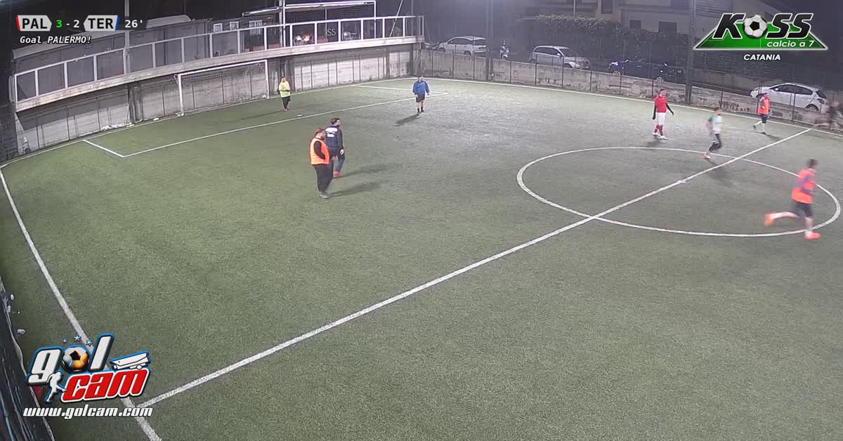 Gol con tunnel