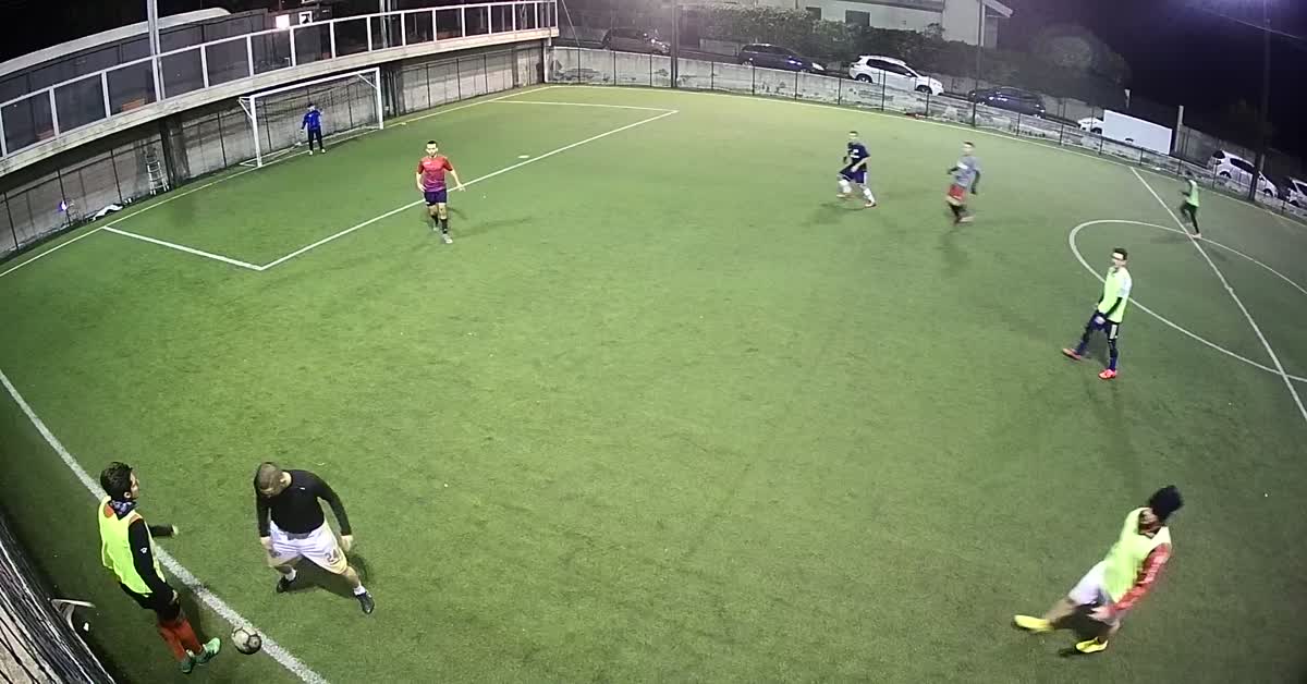 Tiro e dribbling da fuori 