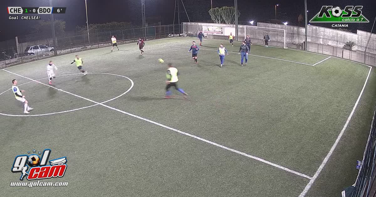 Mancino baciato dal palo, goal