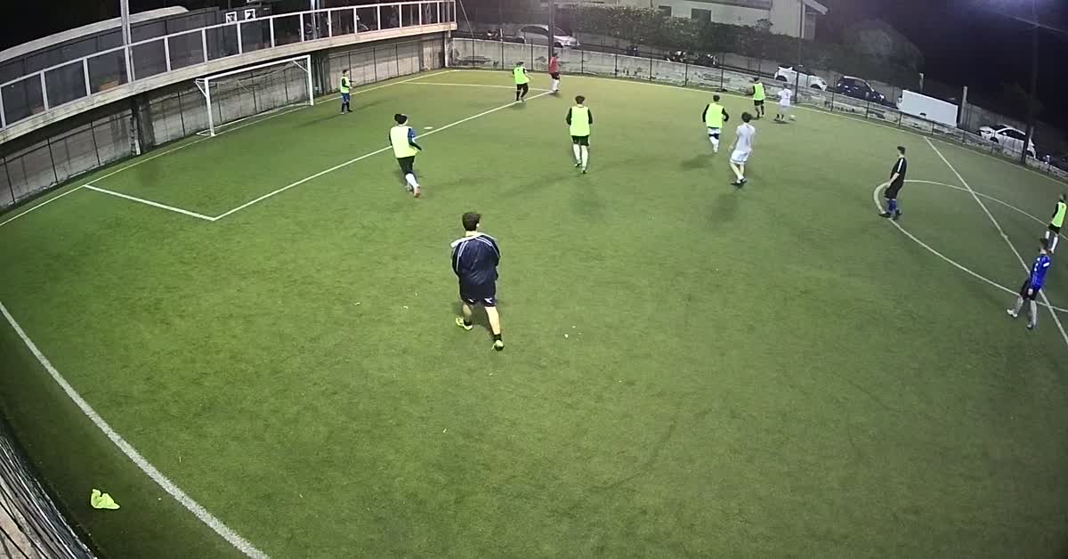 Da centrocampo