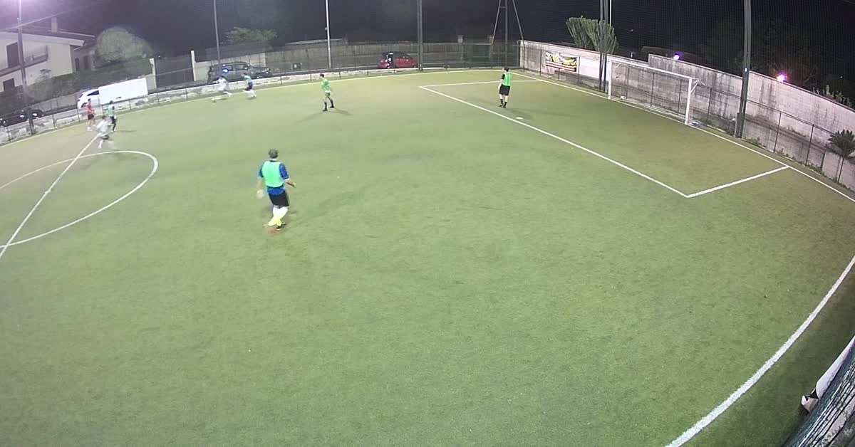Samba di Carlo e gol di Raffa