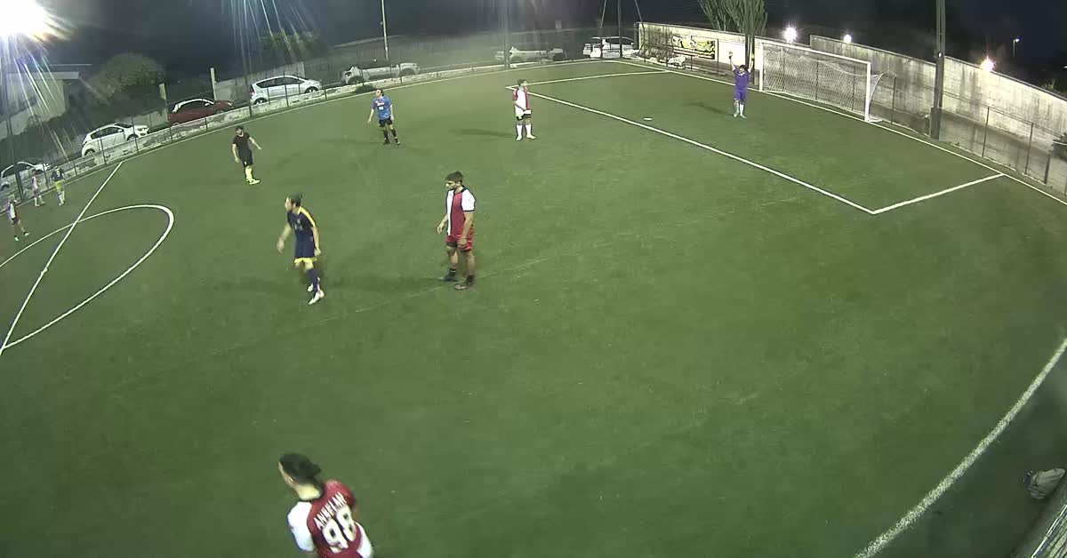 Stop e gol di esterno dalla ba