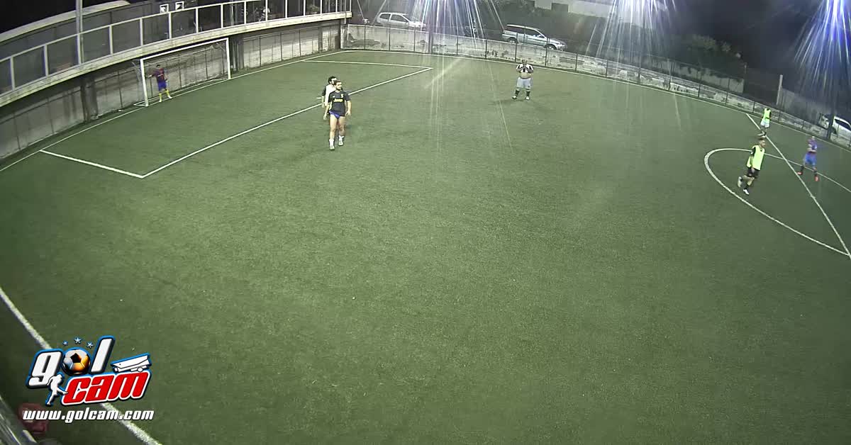 Smarcamento e rete di destro! 