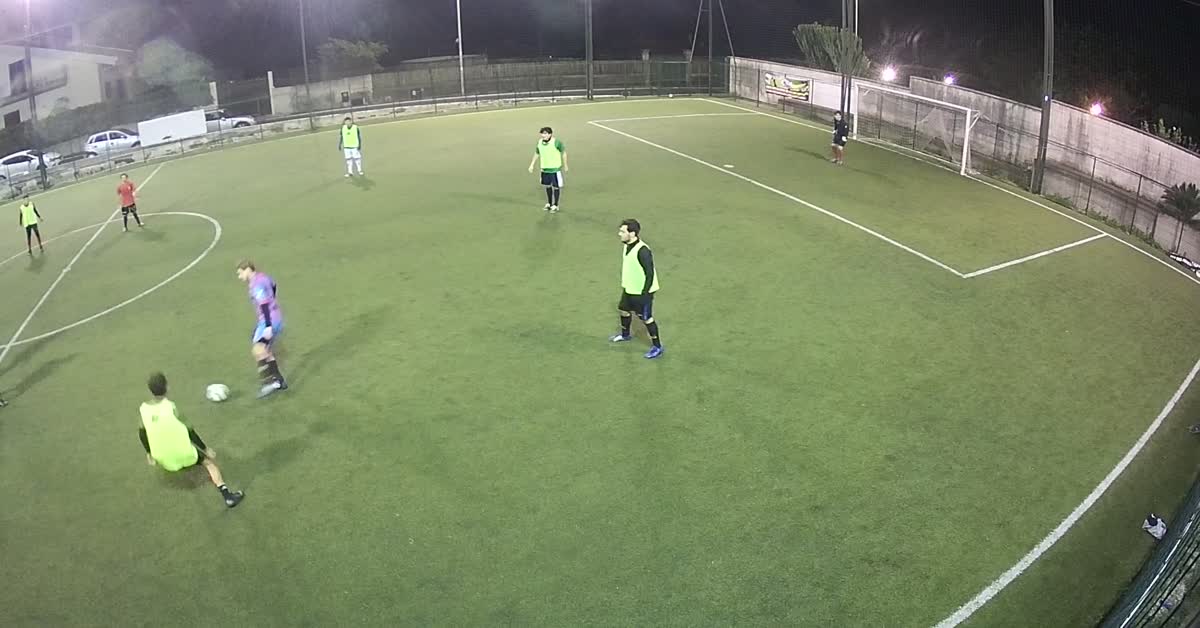 1 - 2, colpo di testa 