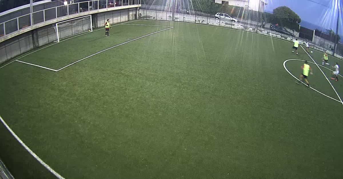 Dribbling e destro in rete! 
