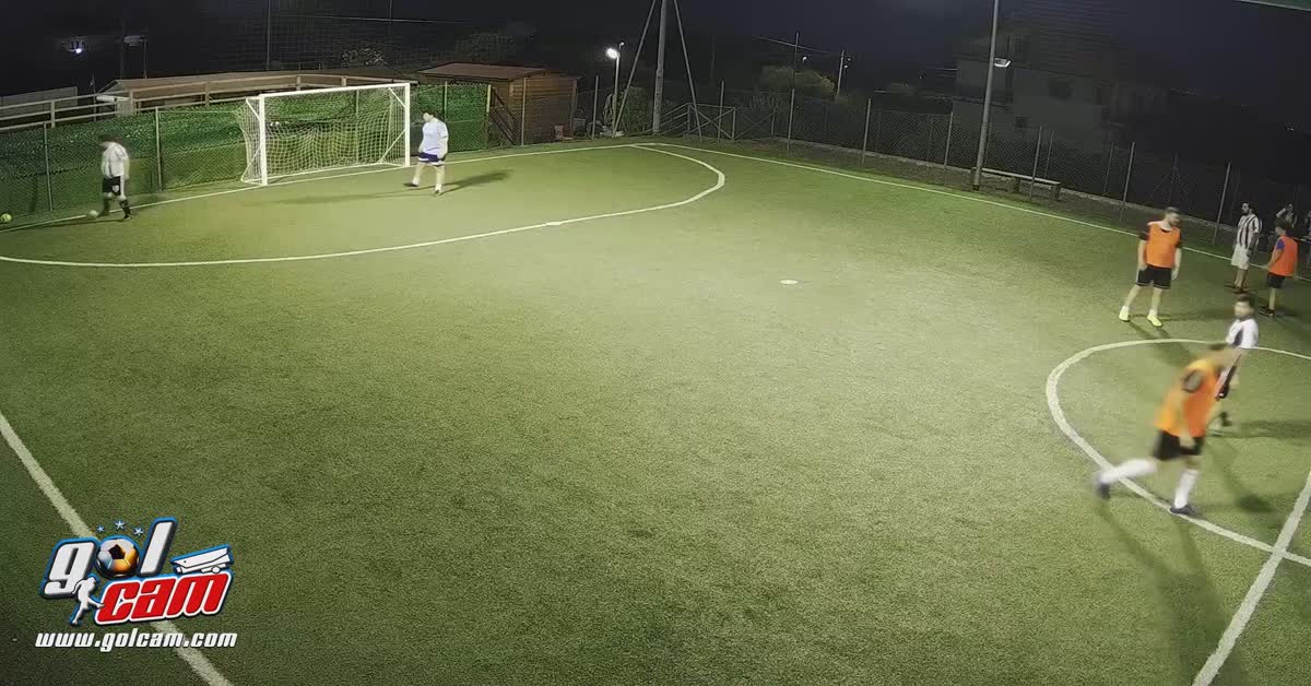 Goal di pallonetto