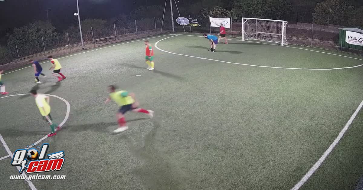 Gol con paolo ecolpo di testa 