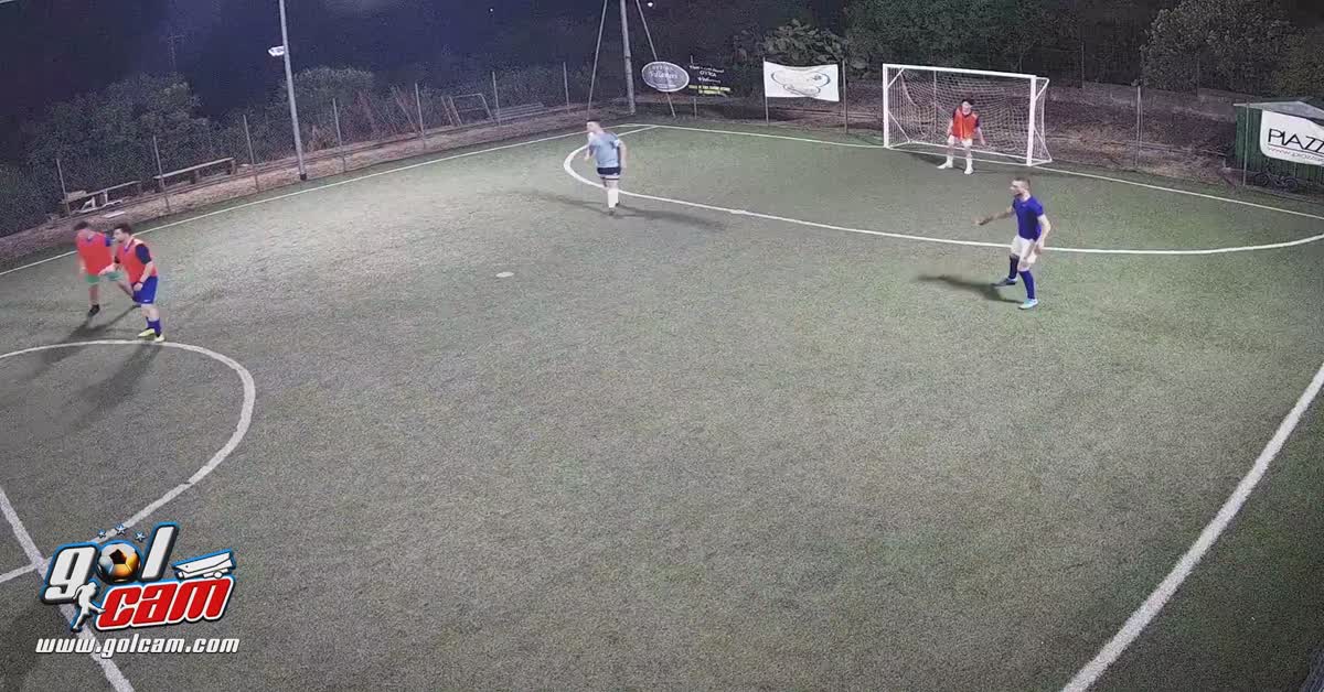 Stop e gol in area