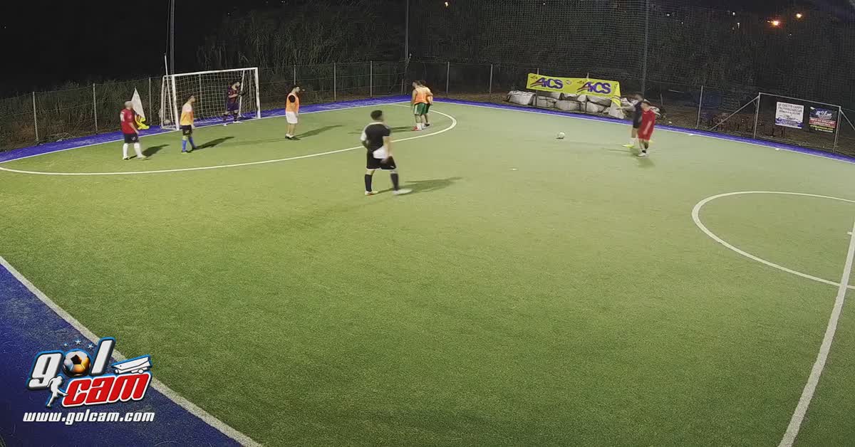 Gol attraverso la barriera