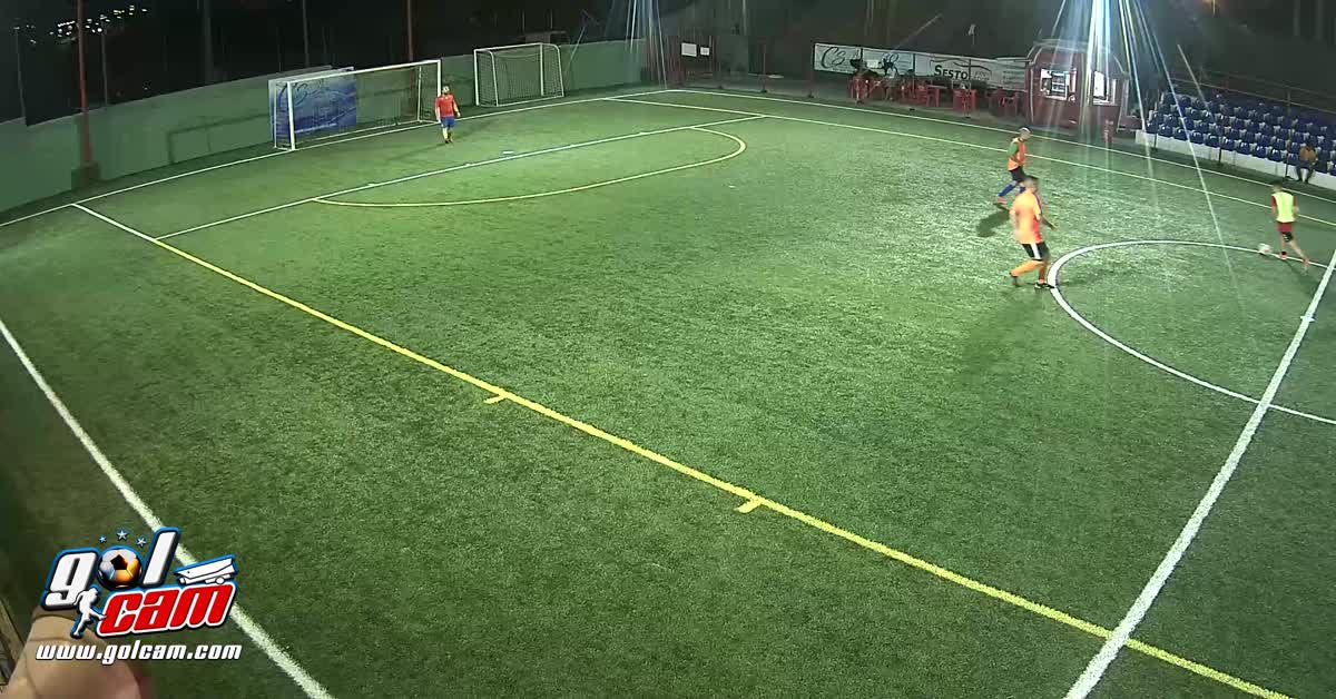 Gol! Tiro da fuori 