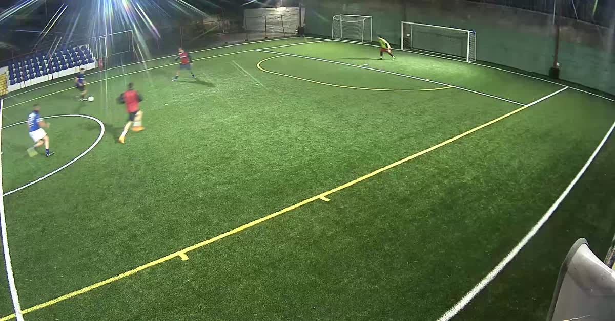 Dribbling e tiro da fuori