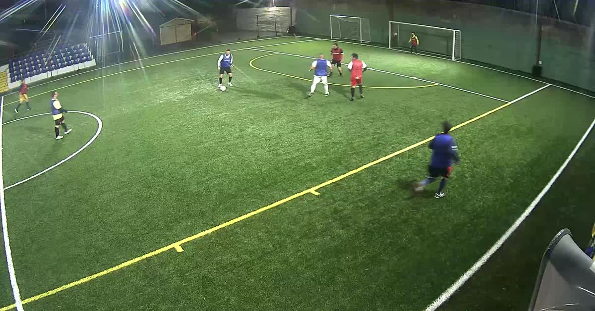 Assist di destro  al bacio