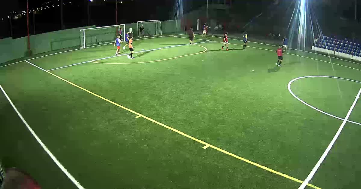 Gol di tacco a Mary