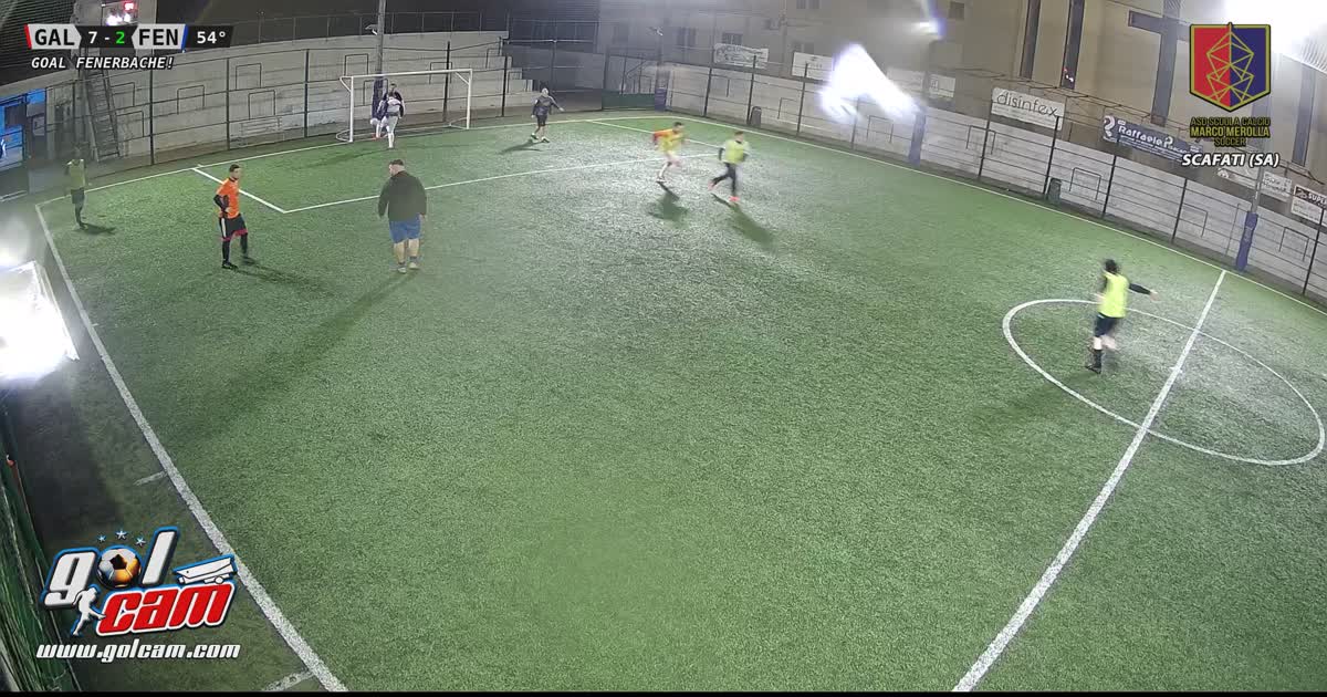 Da centrocampo 