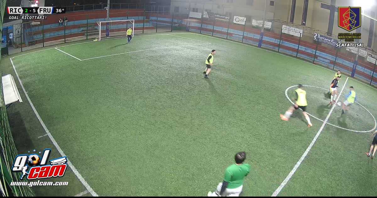 gol portiere fuori dai pali