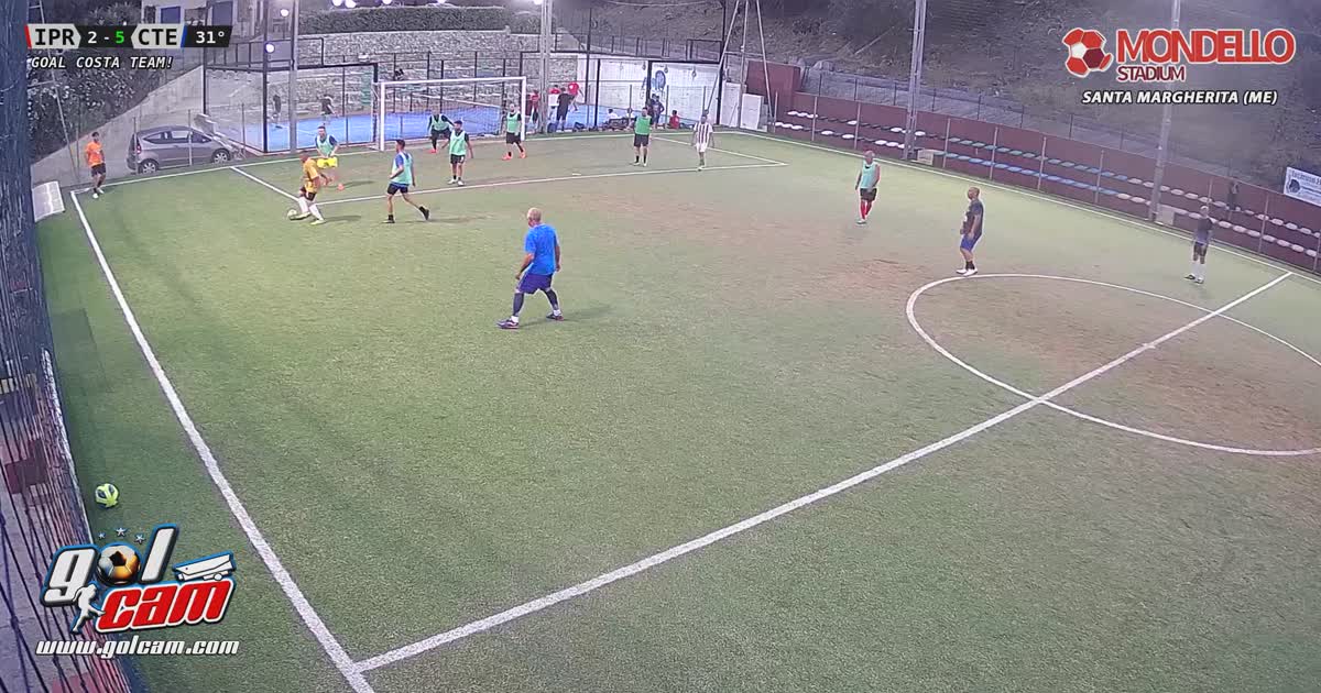 Gol in area 