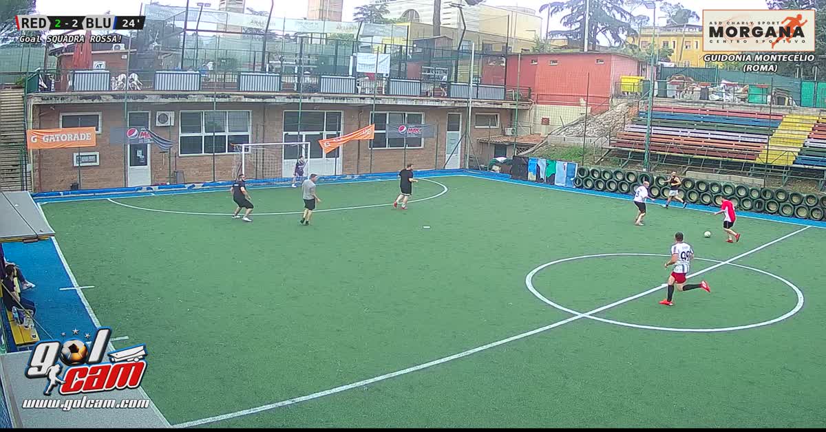 Dal centro campo