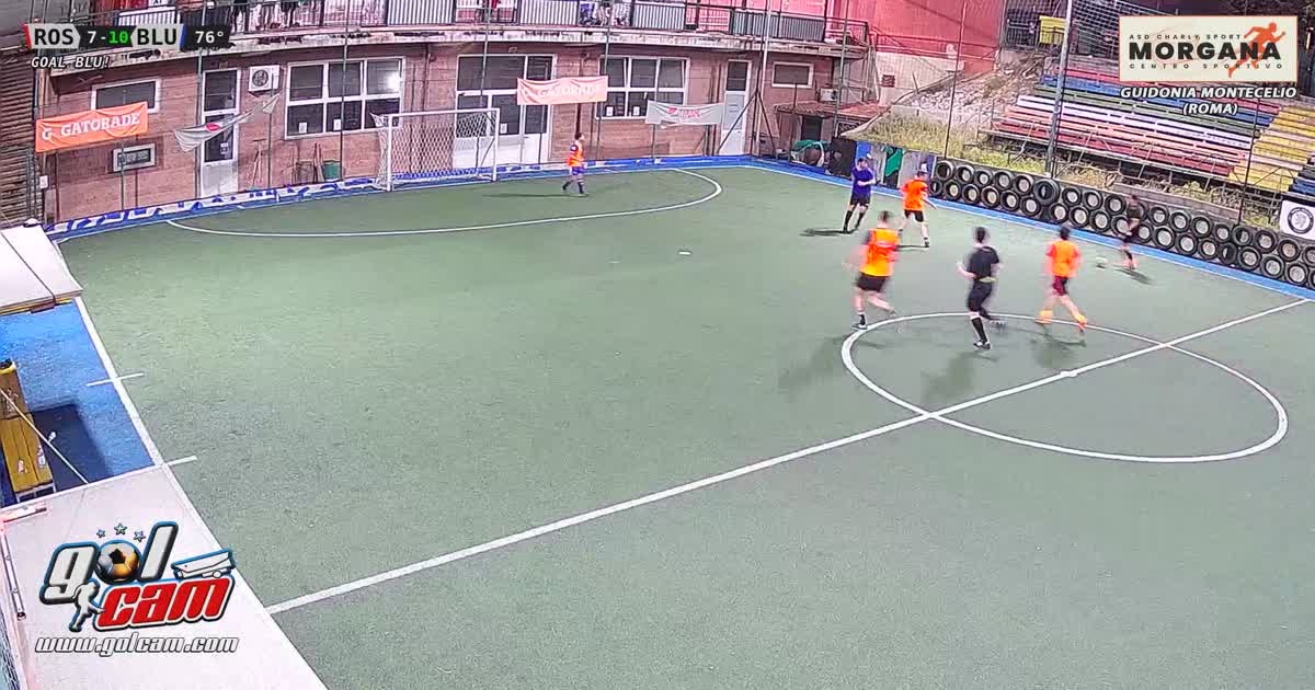 Leo busta clamorosa e gol 