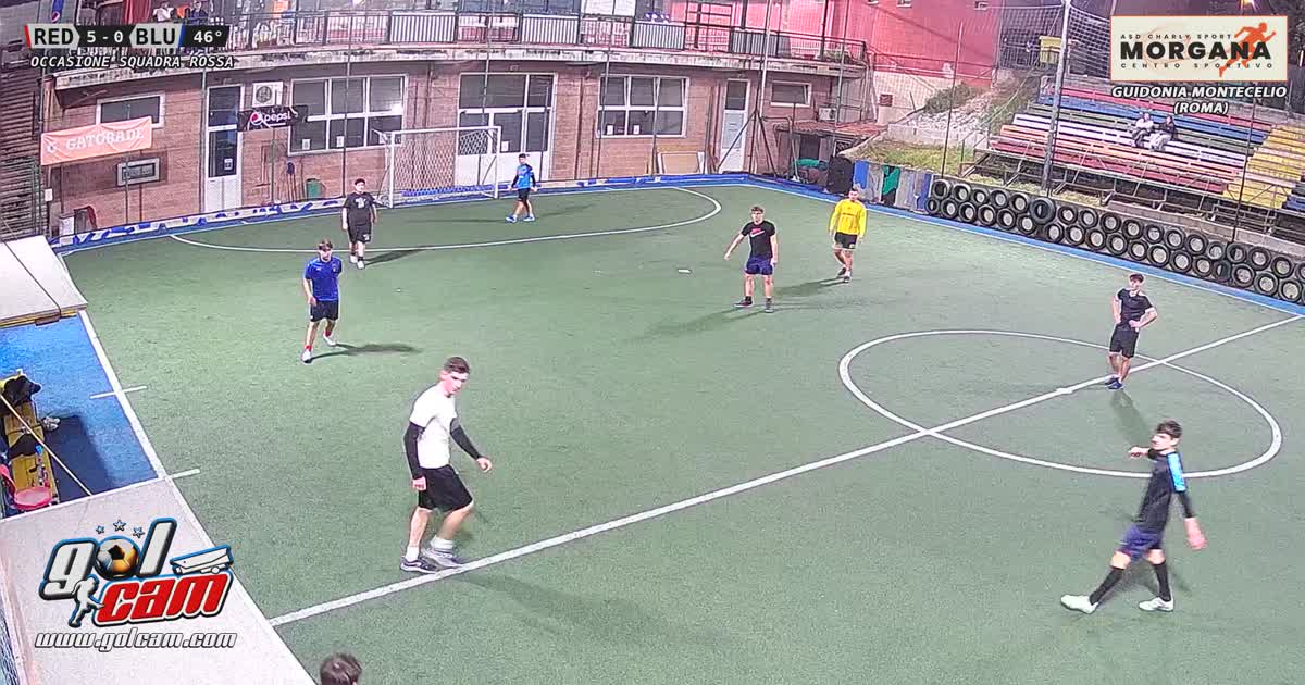 TIRO DAVANTI AL PORTIERE