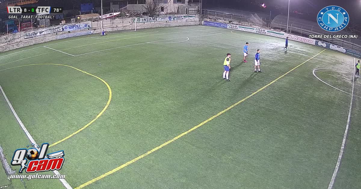 Punizione da centrocampo!