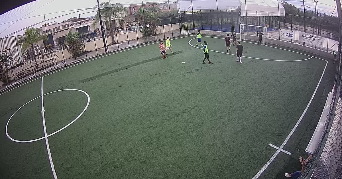 Tiro a volo da calcio d"angolo