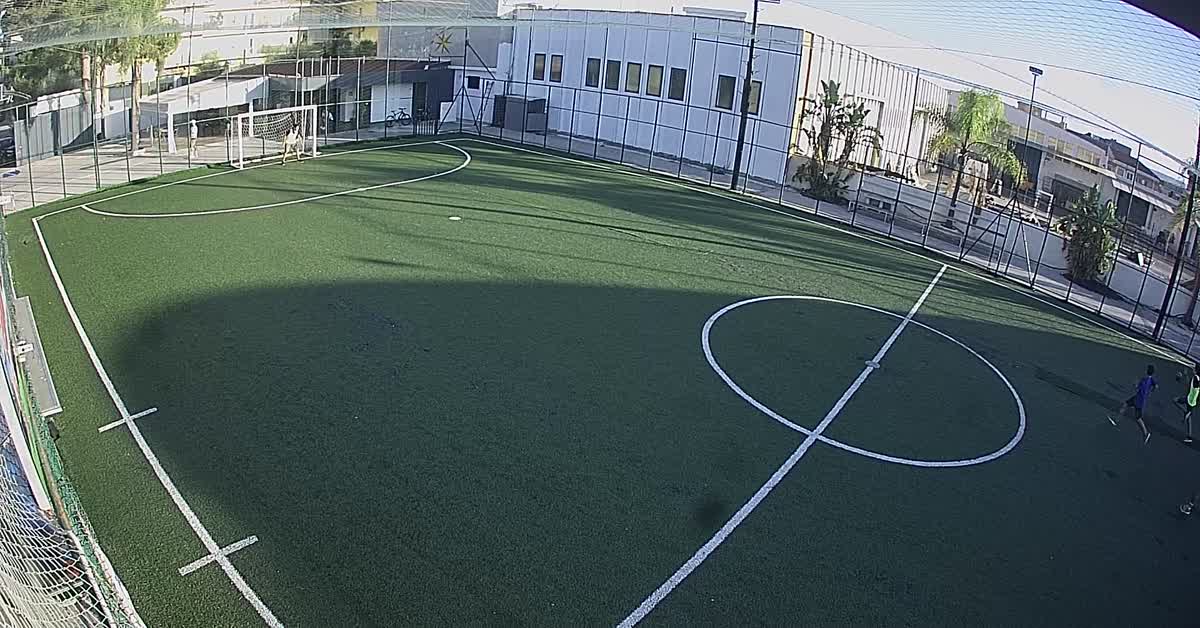 Tiro da fuori