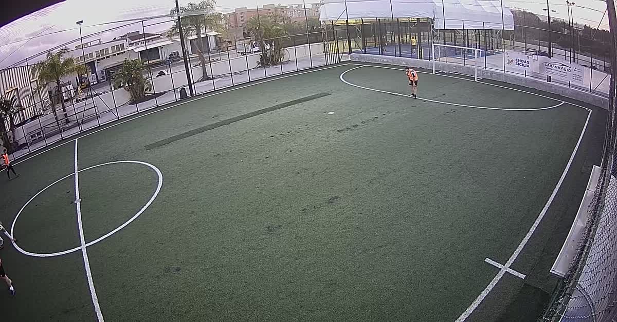 Tiro da Centrocampo