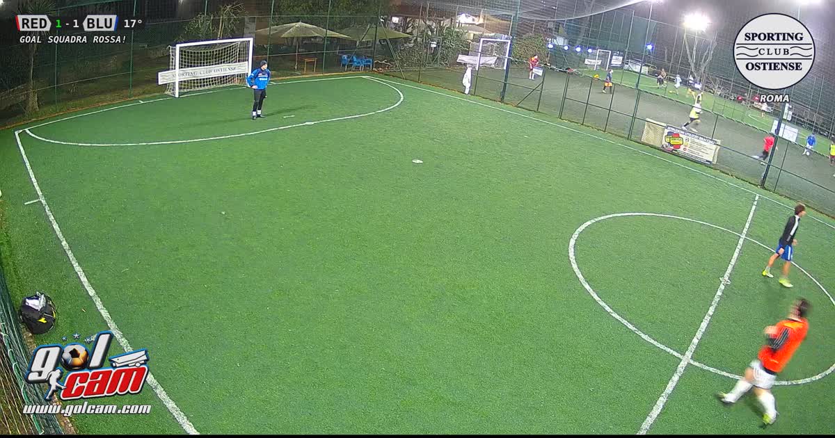 Gol - Tiro potente dentro area