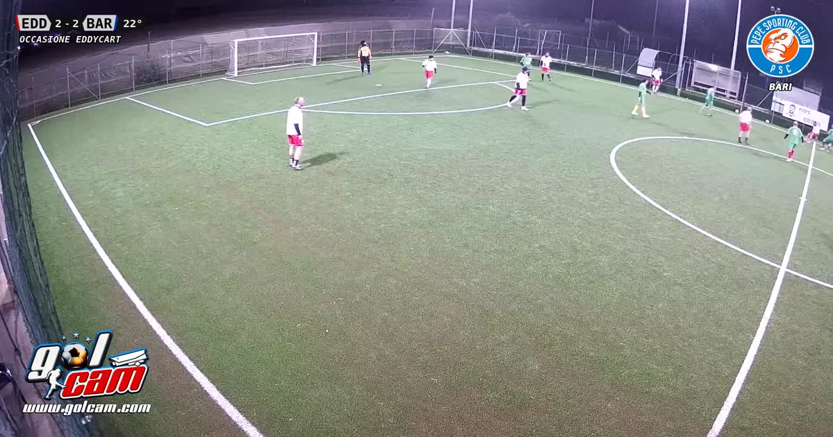 Tiro da centrocampo 