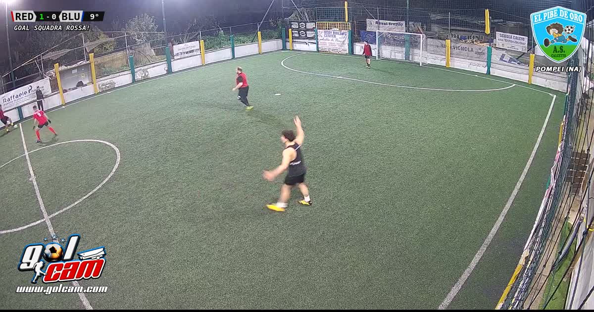 Gol 1 - Tiro da fuori