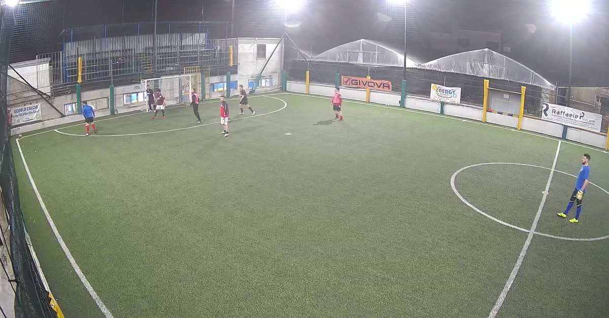 Gol tiro da fuori