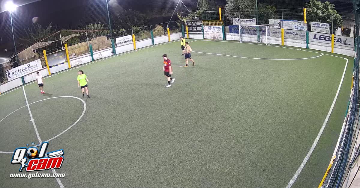 Turo da fuori gol