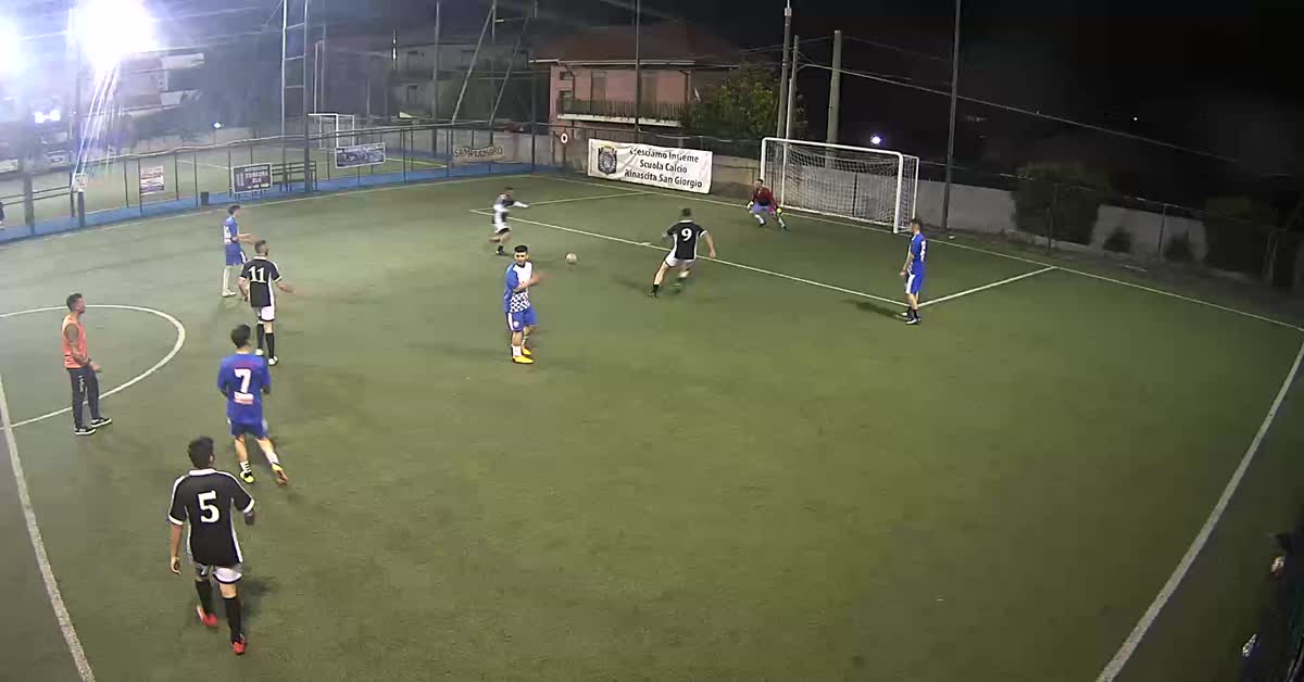 2 contro 1