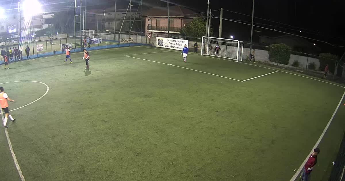 Da lontanissimo!