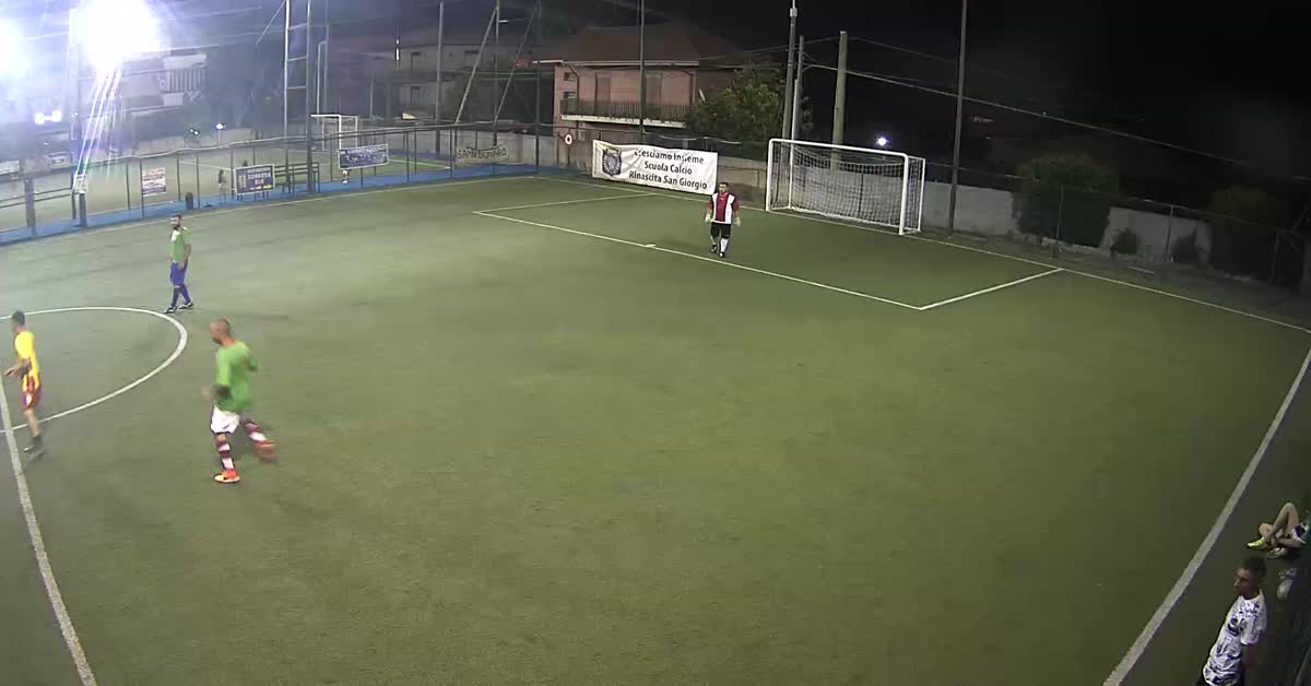 Sinistro da lontano