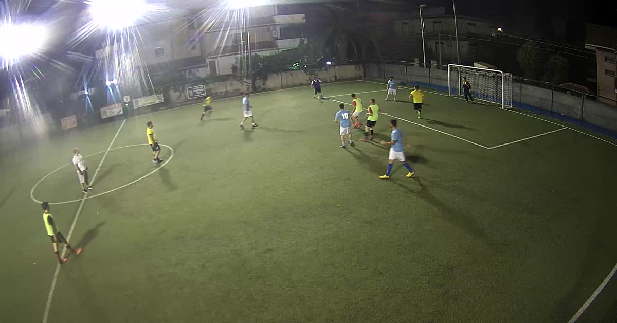 Rimedia con un grande gol
