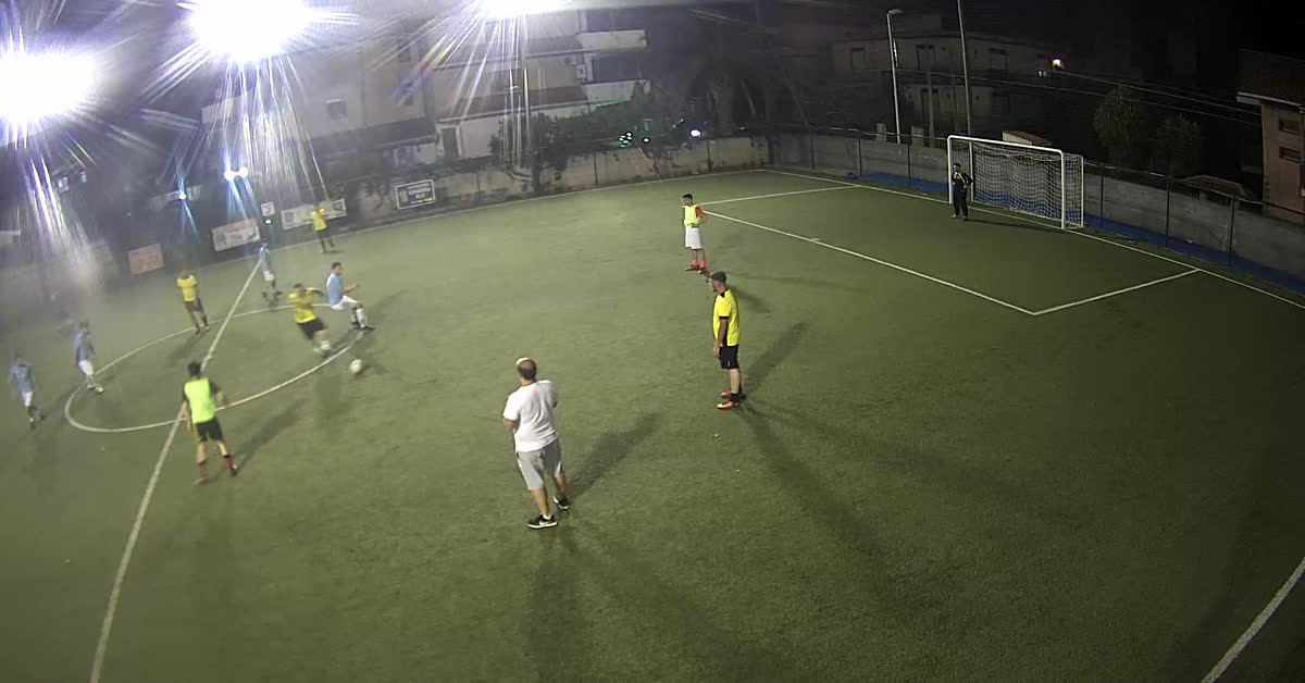 Spiazza il portiere