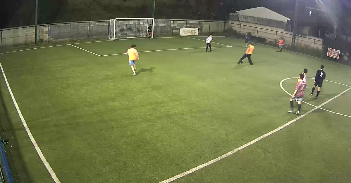 Difesa in crisi , gol .