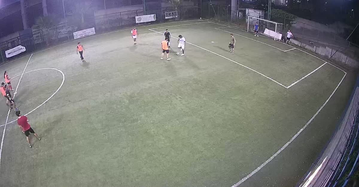 Dribling e gol angolato