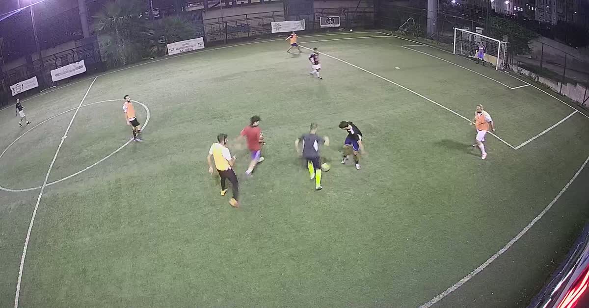 Blu 3-3 Rossi