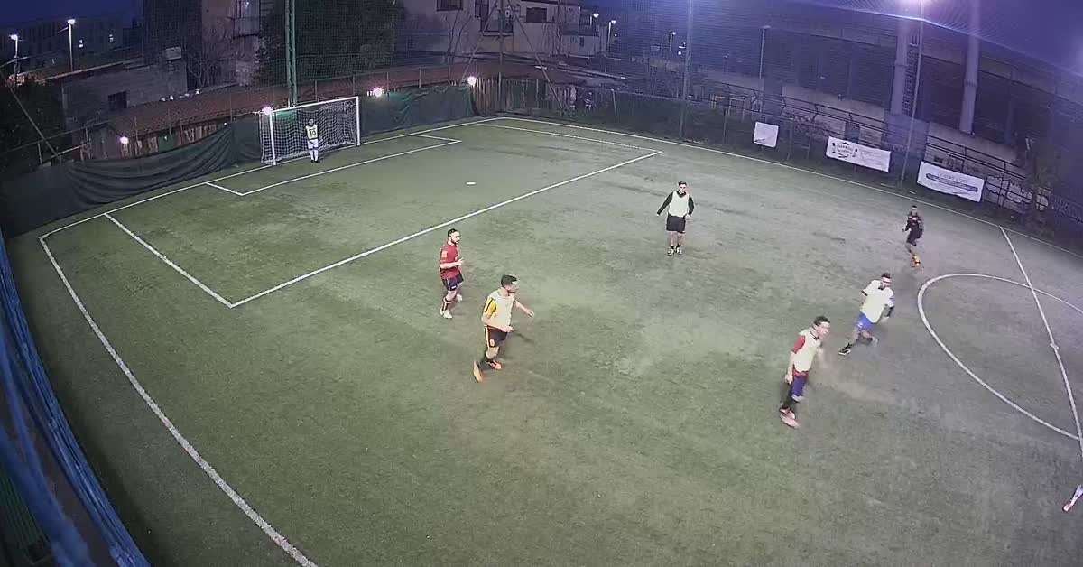 Assist al bacio e gol al volo