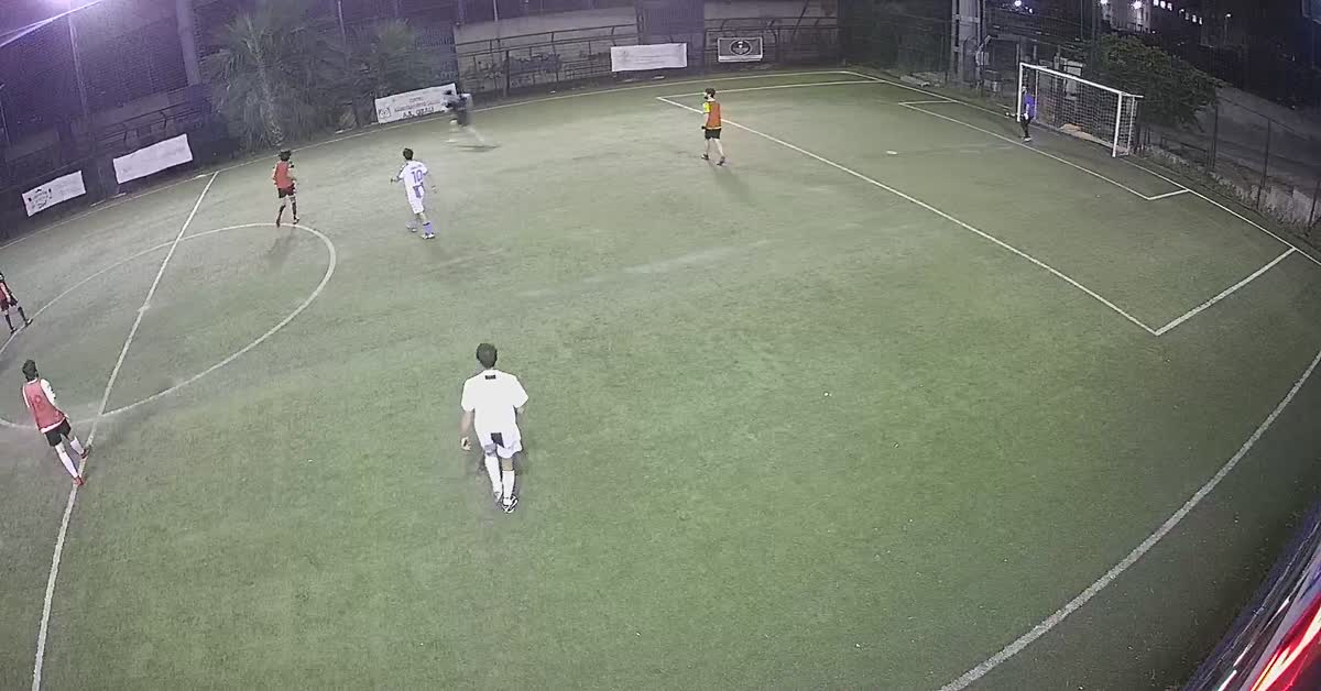 Parata su tiro a giro 