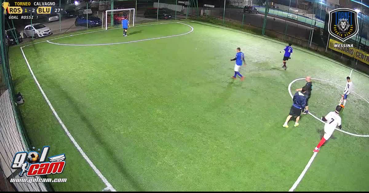 Controllo di tacco e gol