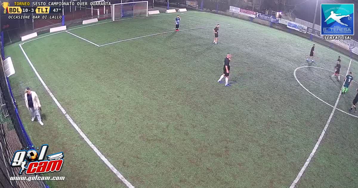 Tiro da centrocampo 